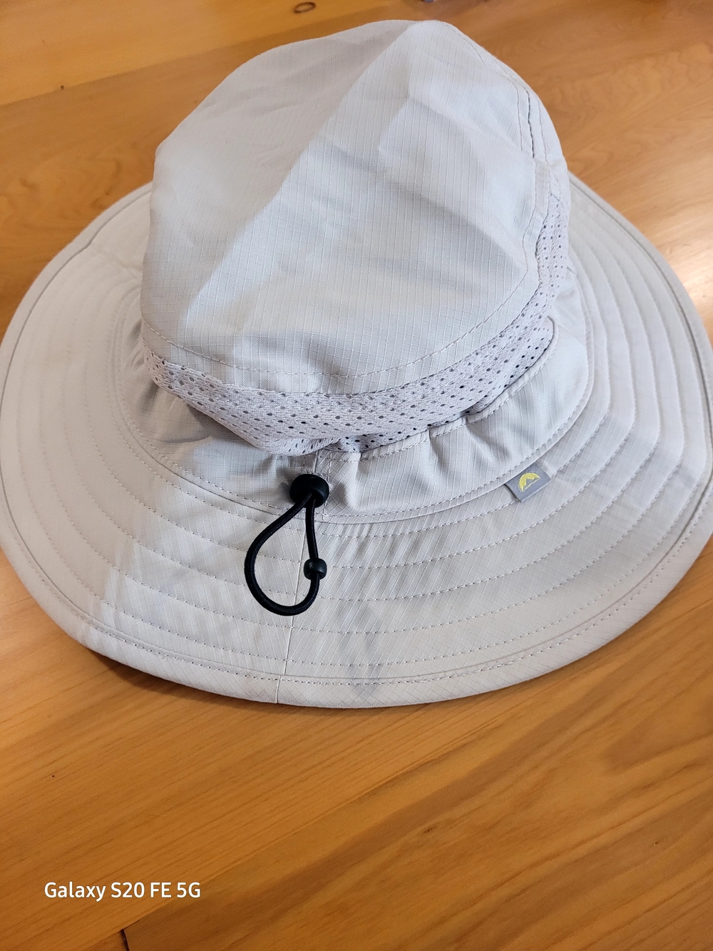 Light Greige Women’s Sun Hat with Adjustable Chin Cord